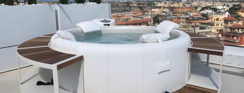 Der Portico von Softub ist das Leistungsstärkste Modell. Softub Whirlpool kaufen Schweiz